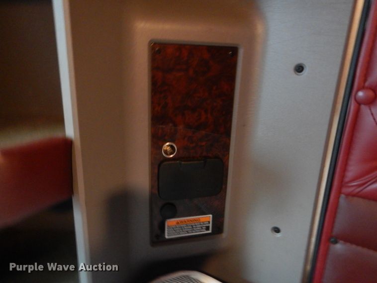 image for item GM9206 2012 Kenworth T660  semi truck