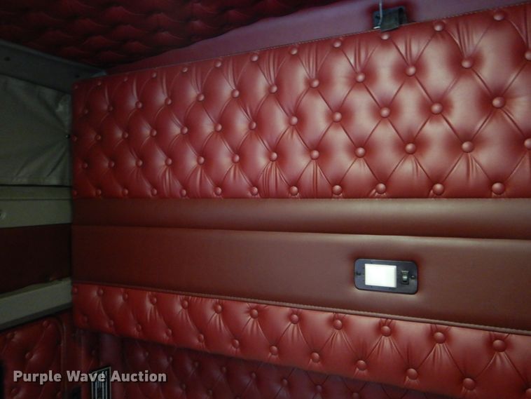 image for item GM9206 2012 Kenworth T660  semi truck