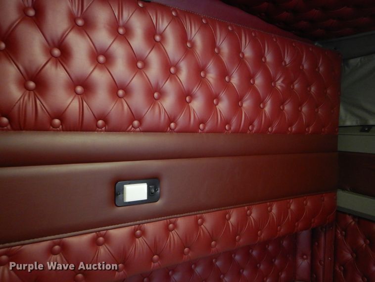 image for item GM9206 2012 Kenworth T660  semi truck