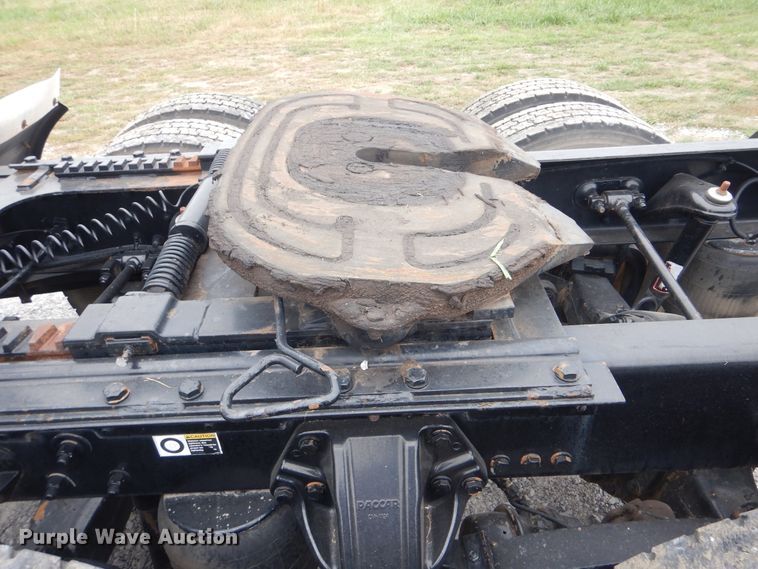 image for item GM9206 2012 Kenworth T660  semi truck