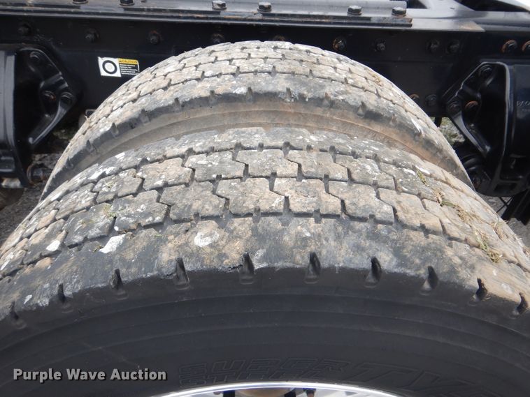 image for item GM9206 2012 Kenworth T660  semi truck