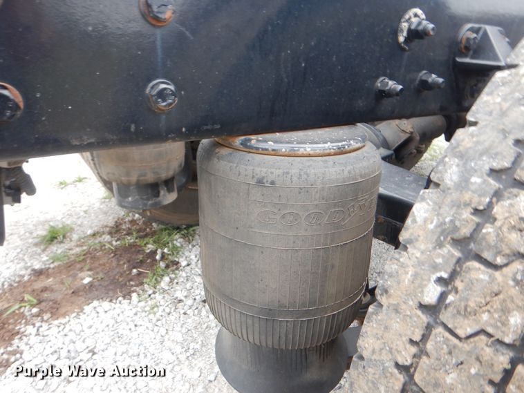 image for item GM9206 2012 Kenworth T660  semi truck