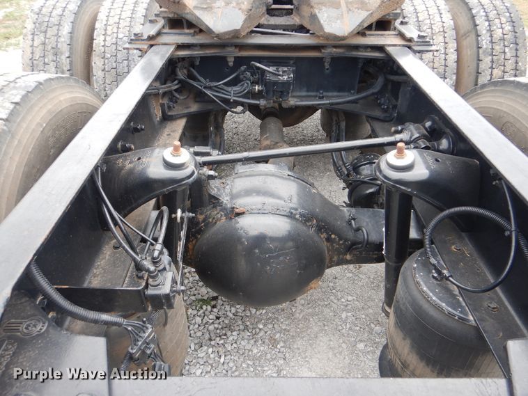 image for item GM9206 2012 Kenworth T660  semi truck