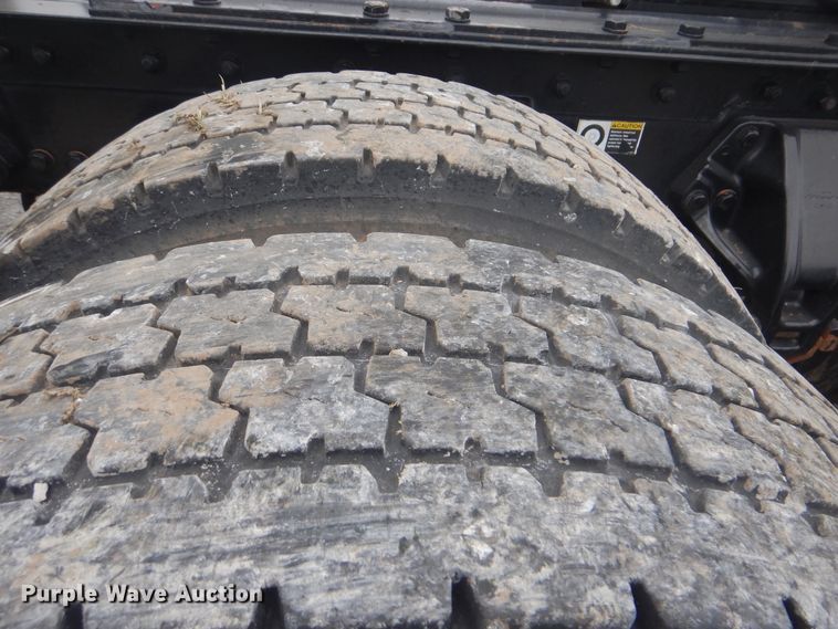 image for item GM9206 2012 Kenworth T660  semi truck