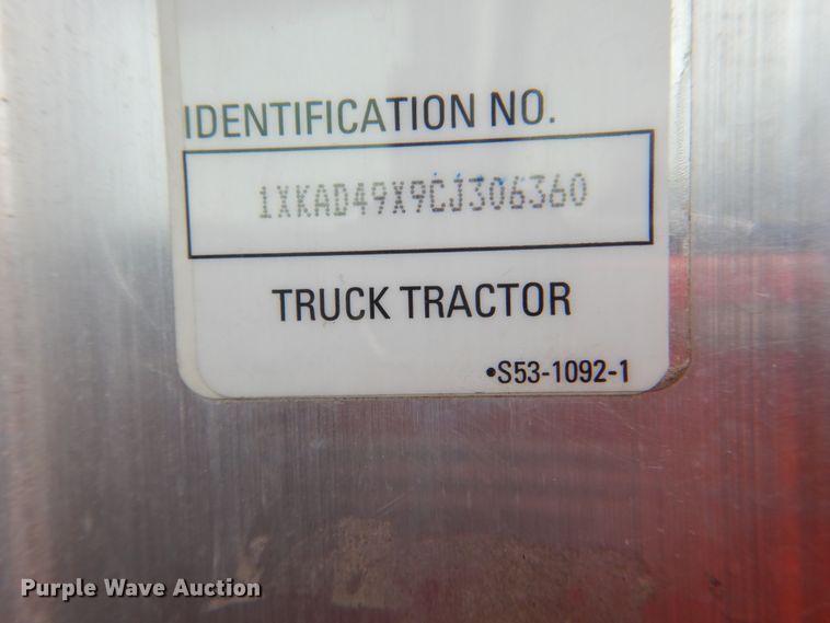 image for item GM9206 2012 Kenworth T660  semi truck