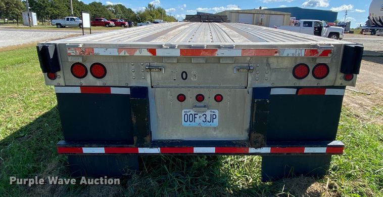 image for item HE9814 2003 Wilson C-900 Road Brute flatbed trailer