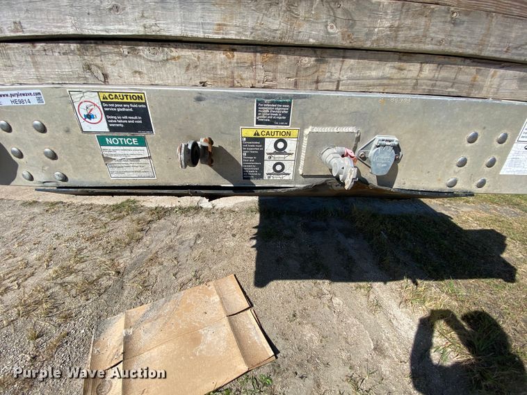 image for item HE9814 2003 Wilson C-900 Road Brute flatbed trailer