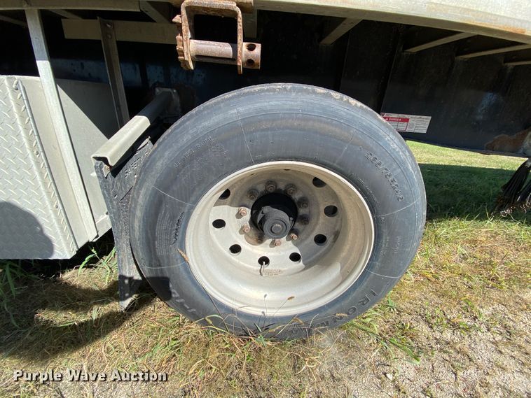 image for item HE9814 2003 Wilson C-900 Road Brute flatbed trailer