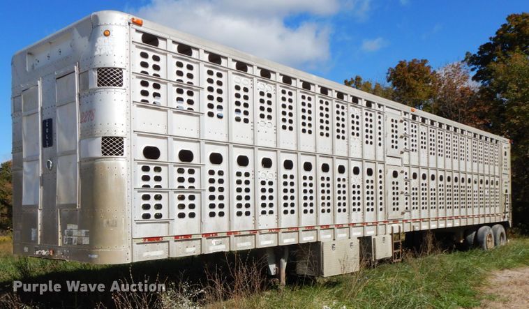 image for item HJ9725 1997 Wilson livestock trailer