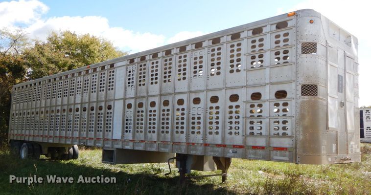 image for item HJ9725 1997 Wilson livestock trailer