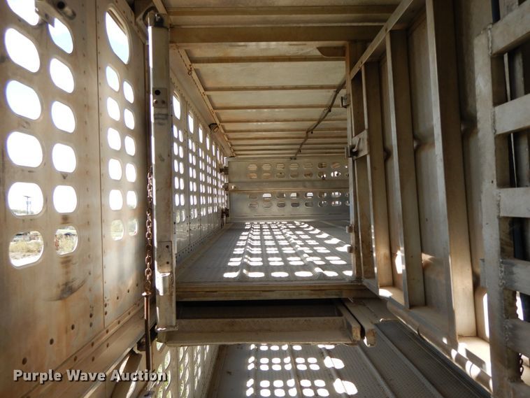 image for item HJ9725 1997 Wilson livestock trailer