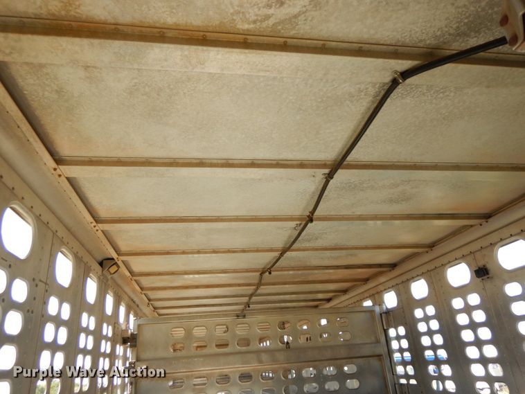 image for item HJ9725 1997 Wilson livestock trailer