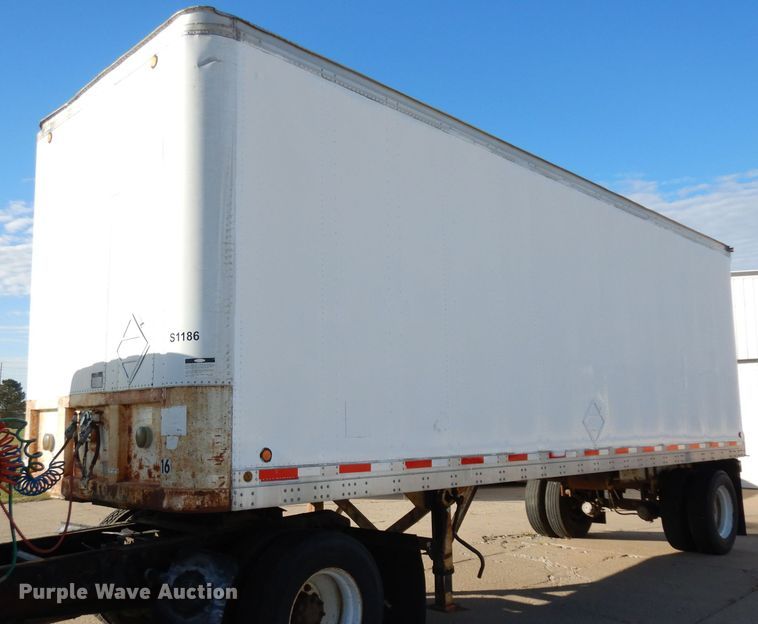 image for item HN9318 1986 Fruehauf dry van trailer