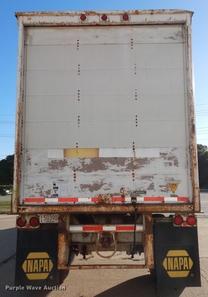 image for item HN9318 1986 Fruehauf dry van trailer