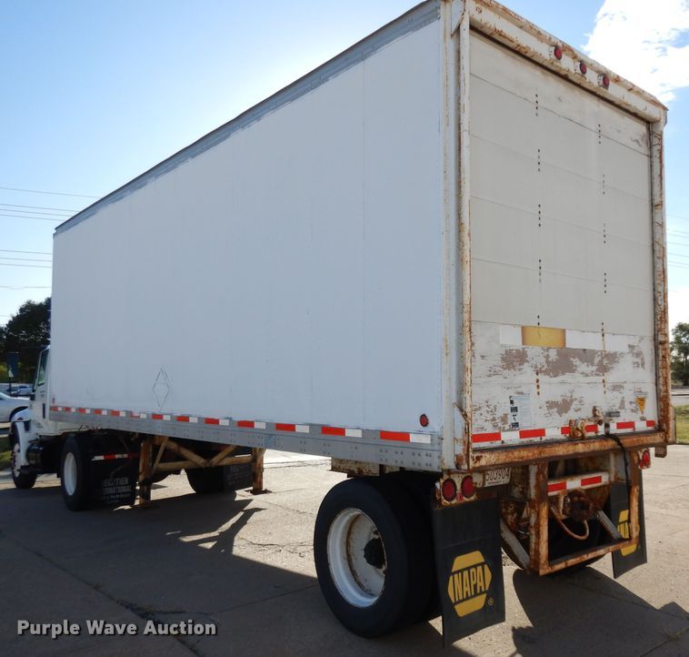 image for item HN9318 1986 Fruehauf dry van trailer
