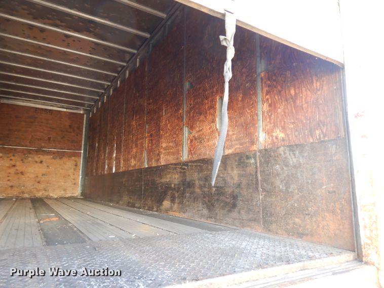 image for item HN9318 1986 Fruehauf dry van trailer