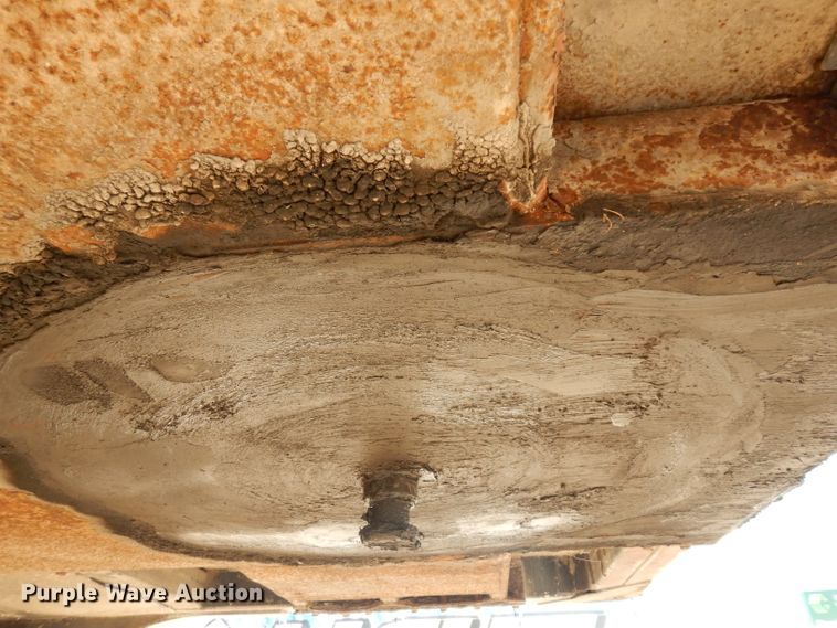 image for item HN9320 1991  delivery trailer