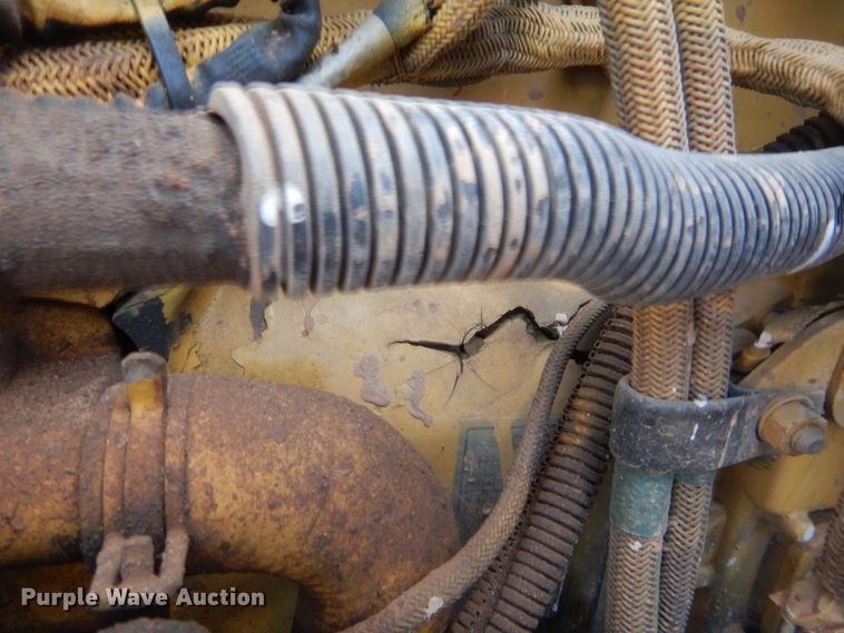 image for item HW9311 2000 Peterbilt 379  semi truck