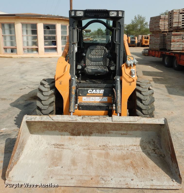 image for item HO9923 Case SV280  skid steer loader
