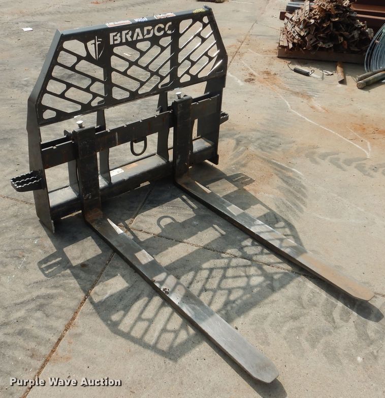 image for item HO9923 Case SV280  skid steer loader