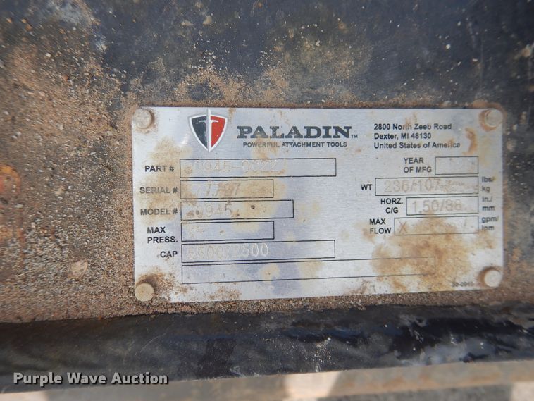 image for item HO9923 Case SV280  skid steer loader