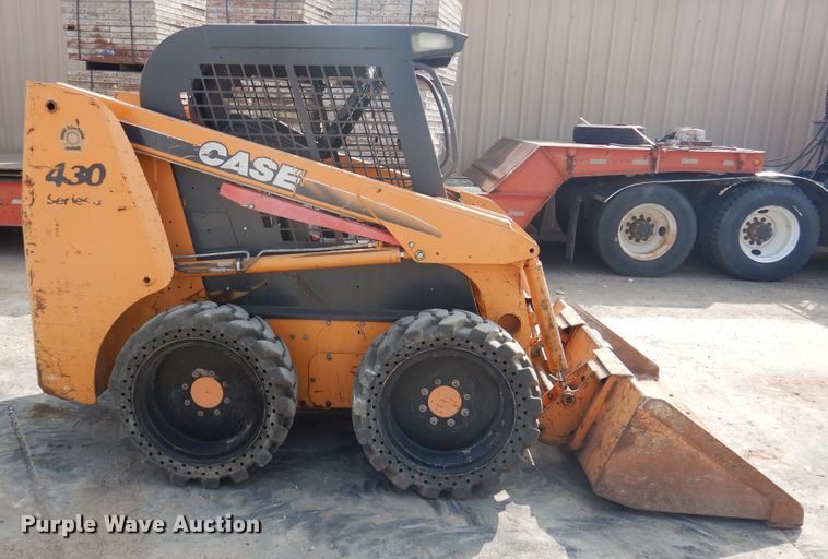 image for item HO9924 Case 430 Series 3  skid steer loader