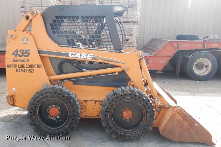 image for item HO9926 2010 Case 435 Series 3  skid steer loader