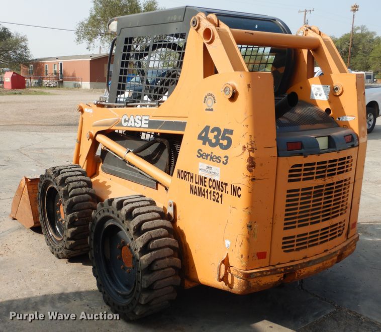 image for item HO9926 2010 Case 435 Series 3  skid steer loader