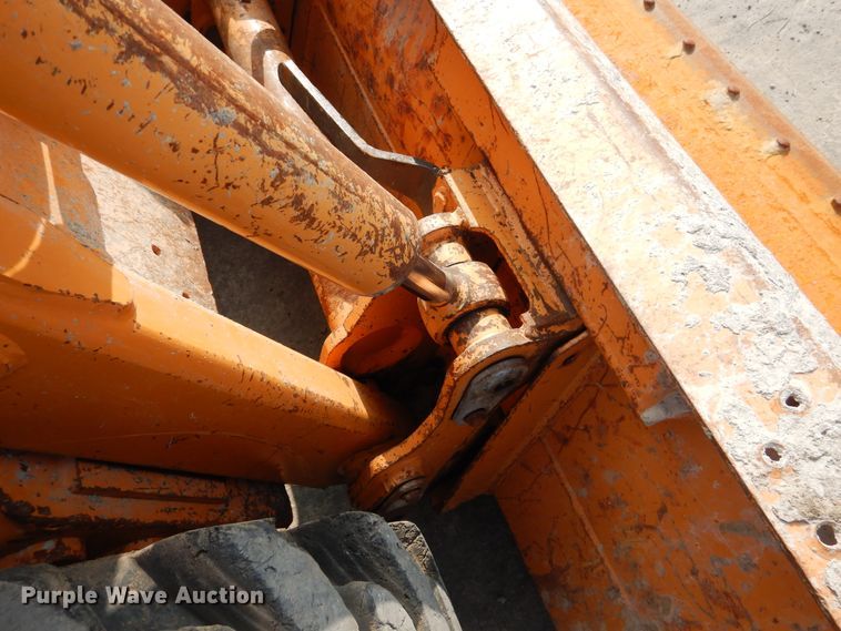 image for item HO9926 2010 Case 435 Series 3  skid steer loader