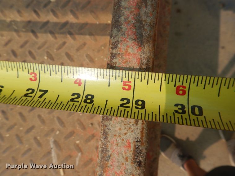 image for item HO9937 1999 Skyjack SJIII 3220  scissor lift