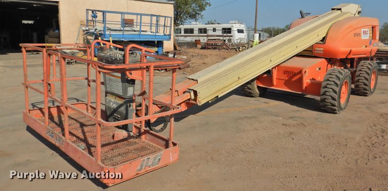 image for item HO9943 1999 JLG 600S  boom lift