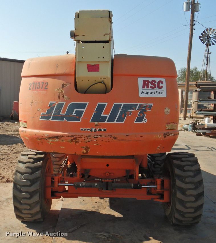 image for item HO9943 1999 JLG 600S  boom lift