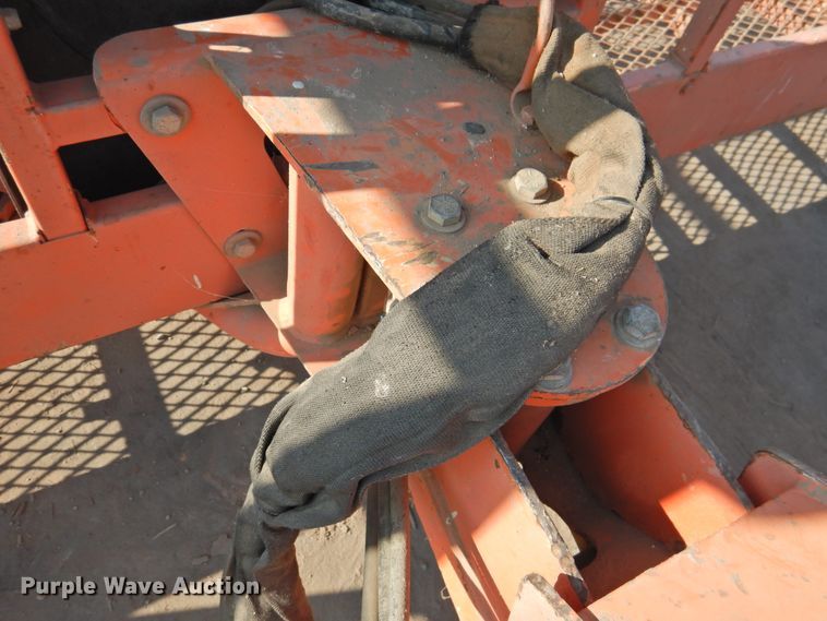 image for item HO9943 1999 JLG 600S  boom lift