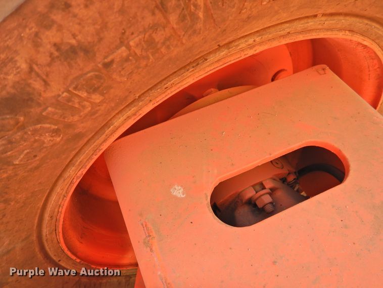 image for item HO9943 1999 JLG 600S  boom lift