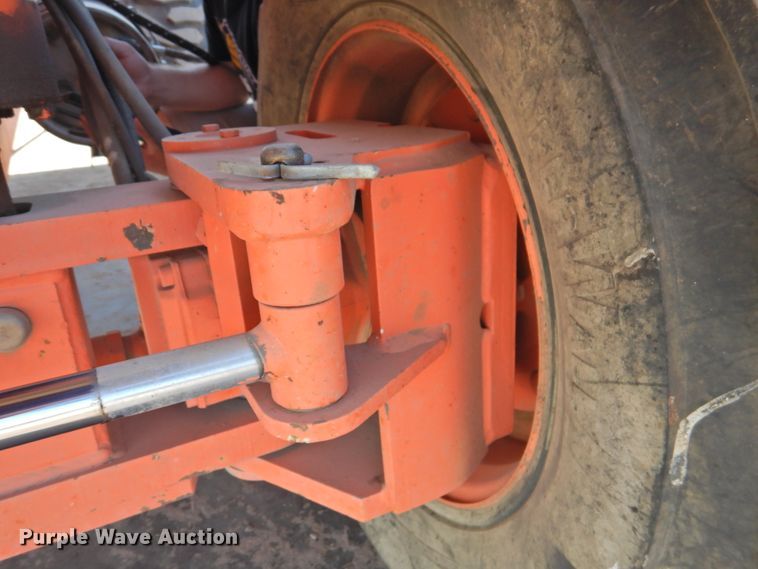 image for item HO9943 1999 JLG 600S  boom lift