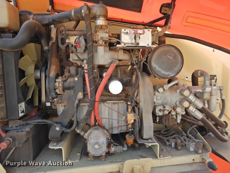 image for item HO9943 1999 JLG 600S  boom lift