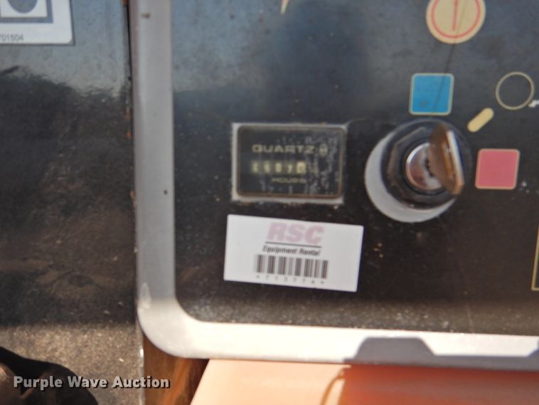 image for item HO9943 1999 JLG 600S  boom lift