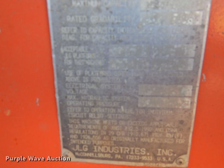 image for item HO9943 1999 JLG 600S  boom lift