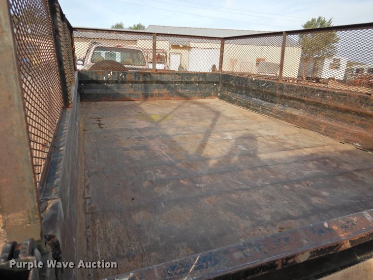 image for item HO9948 2006 PJ Trailers dump trailer