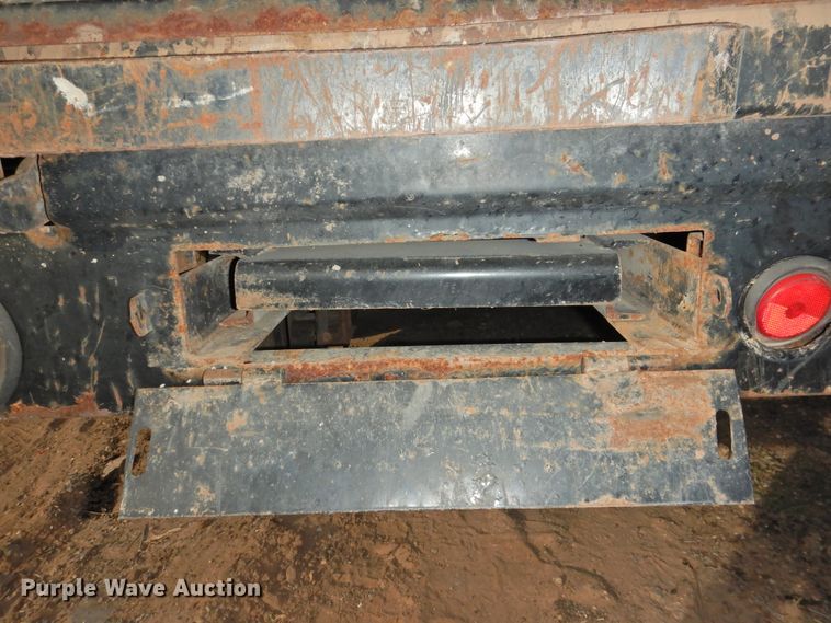 image for item HO9948 2006 PJ Trailers dump trailer