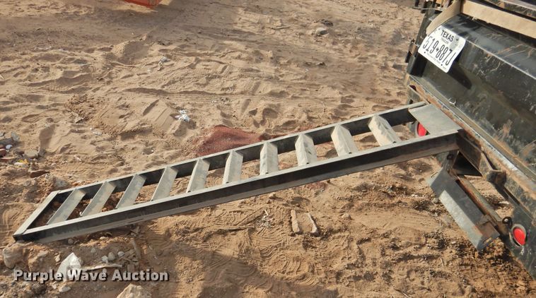 image for item HO9948 2006 PJ Trailers dump trailer