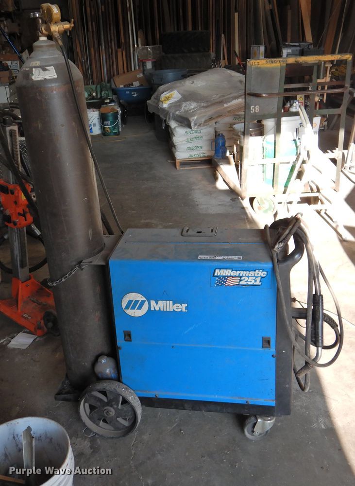 image for item HO9952 Miller MillerMatic 251 wire welder