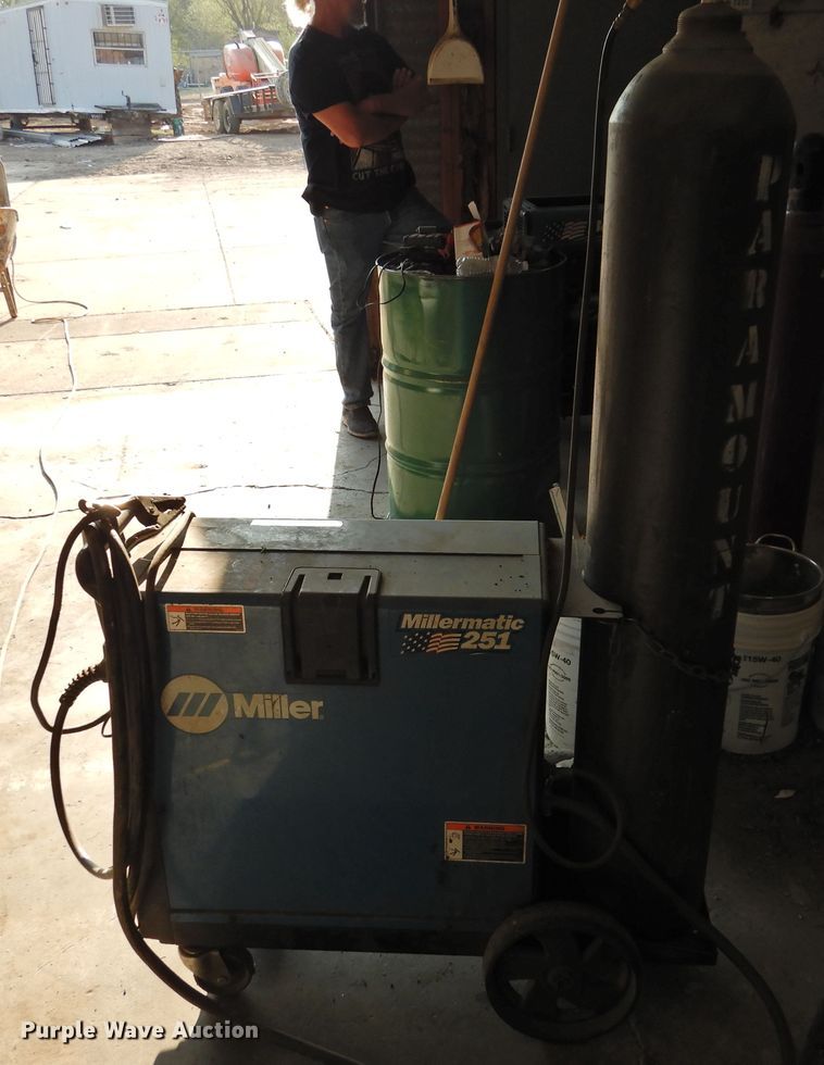 image for item HO9952 Miller MillerMatic 251 wire welder