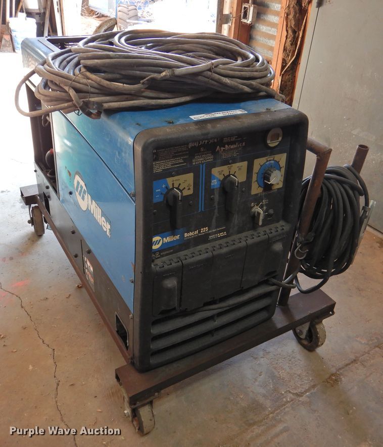 image for item HO9953 Miller Bobcat 250 welder/generator