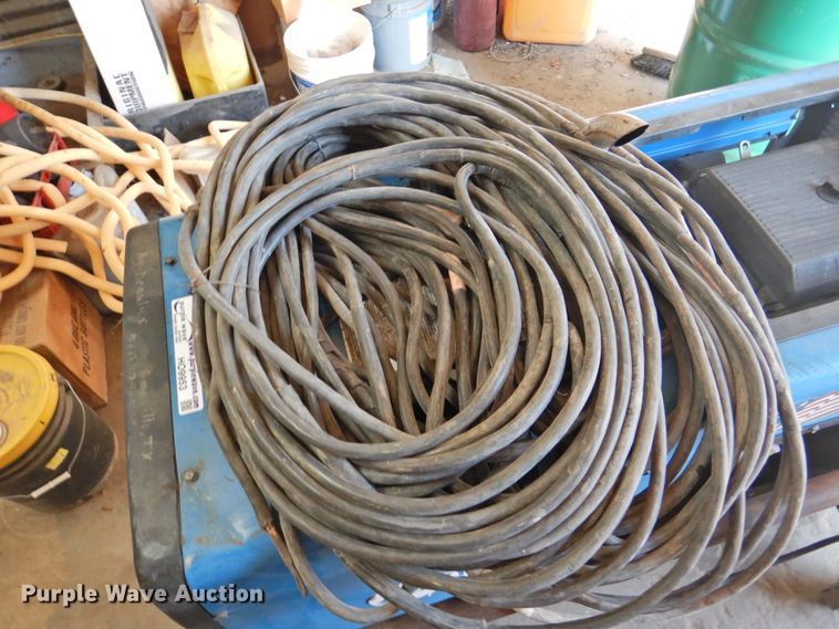 image for item HO9953 Miller Bobcat 250 welder/generator