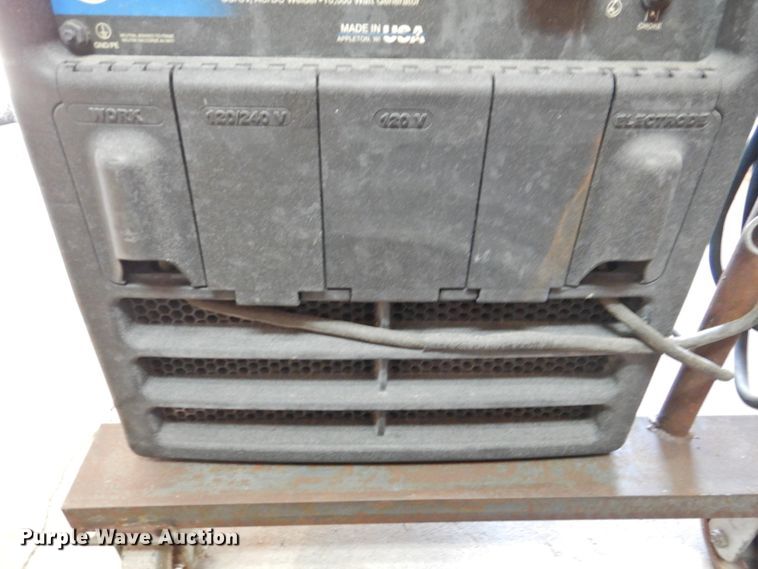 image for item HO9953 Miller Bobcat 250 welder/generator