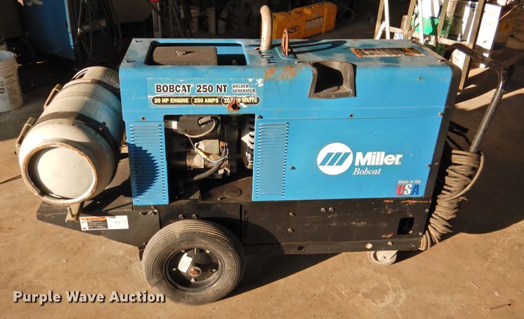 image for item HO9954 Miller Bobcat 250NT welder/generator