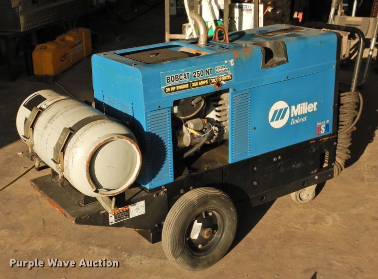 image for item HO9954 Miller Bobcat 250NT welder/generator