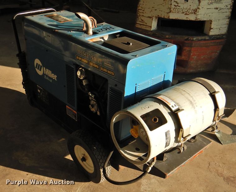 image for item HO9954 Miller Bobcat 250NT welder/generator