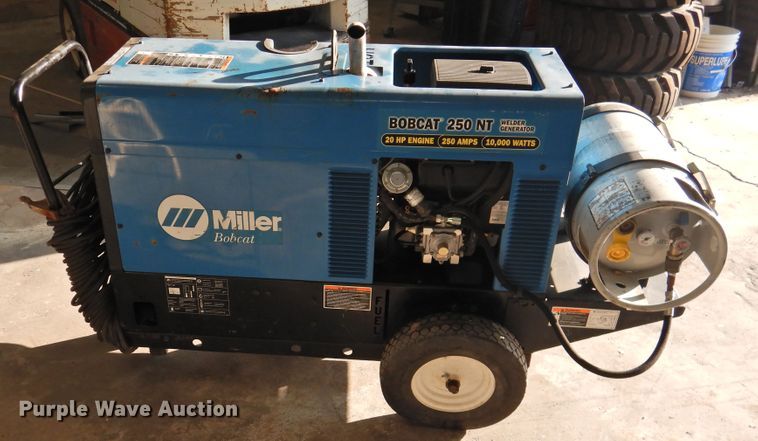 image for item HO9954 Miller Bobcat 250NT welder/generator